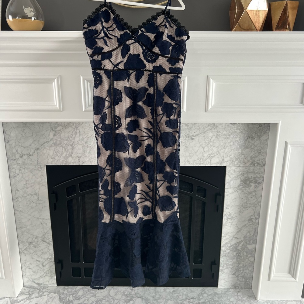 Lulus navy blue/ tan undertone dress with lace - only worn once